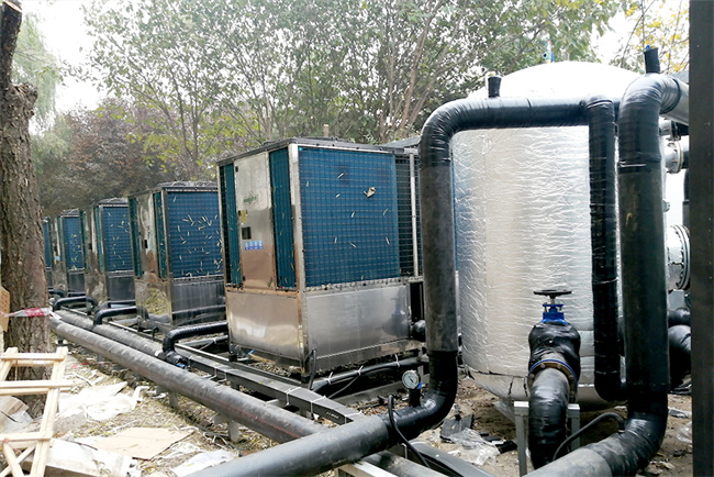 陕西西安外国语大学(长安校区)供暖项目：采用BET356变频超低温空气能供暖机组，实现高效、环保、节能的供暖解决方案